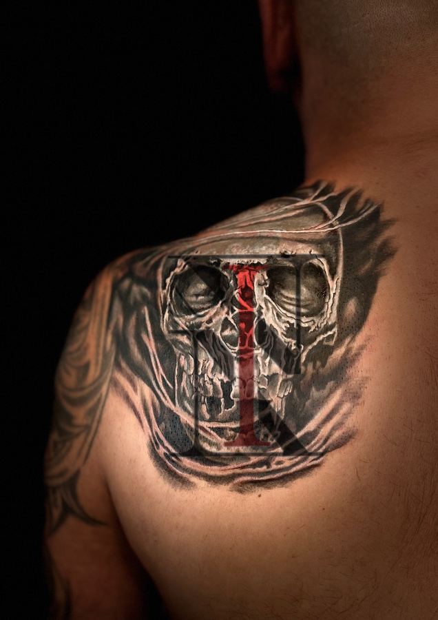 Cover-up-Tattoo von Needle & Ink